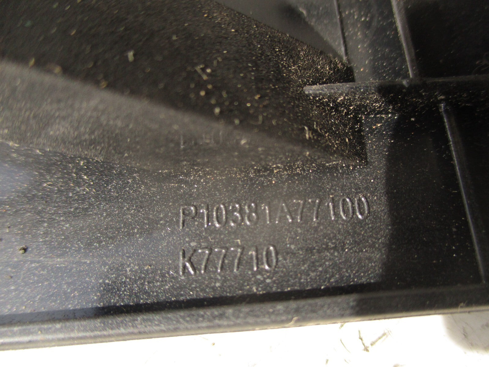 2012 NISSAN QASHQAI J10 CENTRE HEATER AIR VENTS SURROUND TRIM PANEL P10381A77100