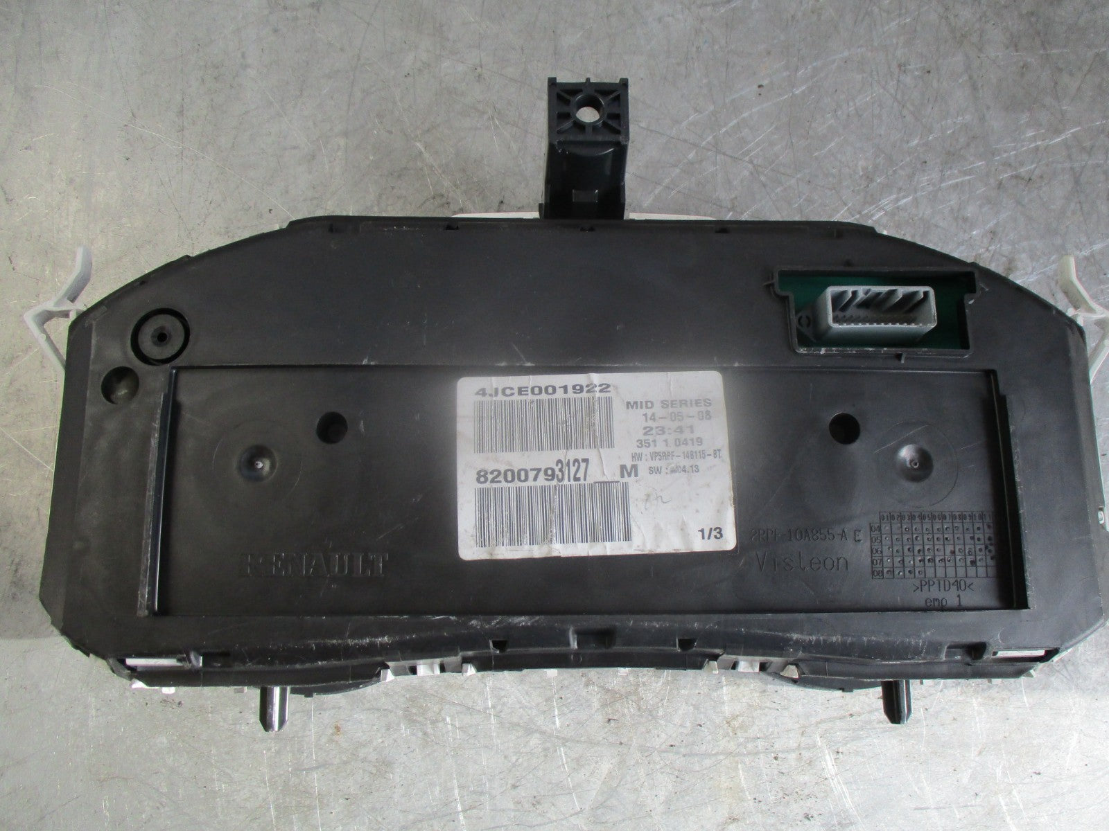 2005 RENAULT MEGANE 1.6 PETROL SPEEDOMETER SPEEDO INSTRUMENT CLOCKS 8200793127