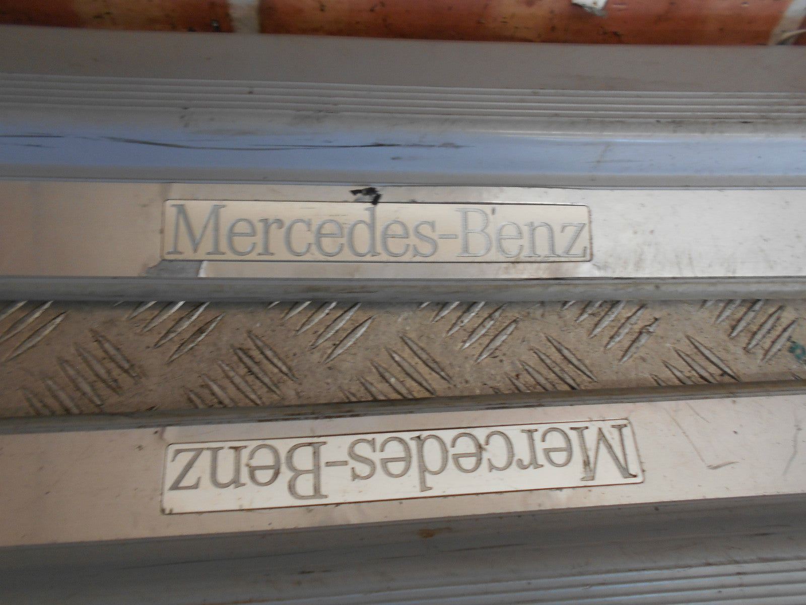 MERCEDES CLK A208 2001 OS NS DRIVER PASSENGER SIDE DOOR SILLS PANELS COVERS