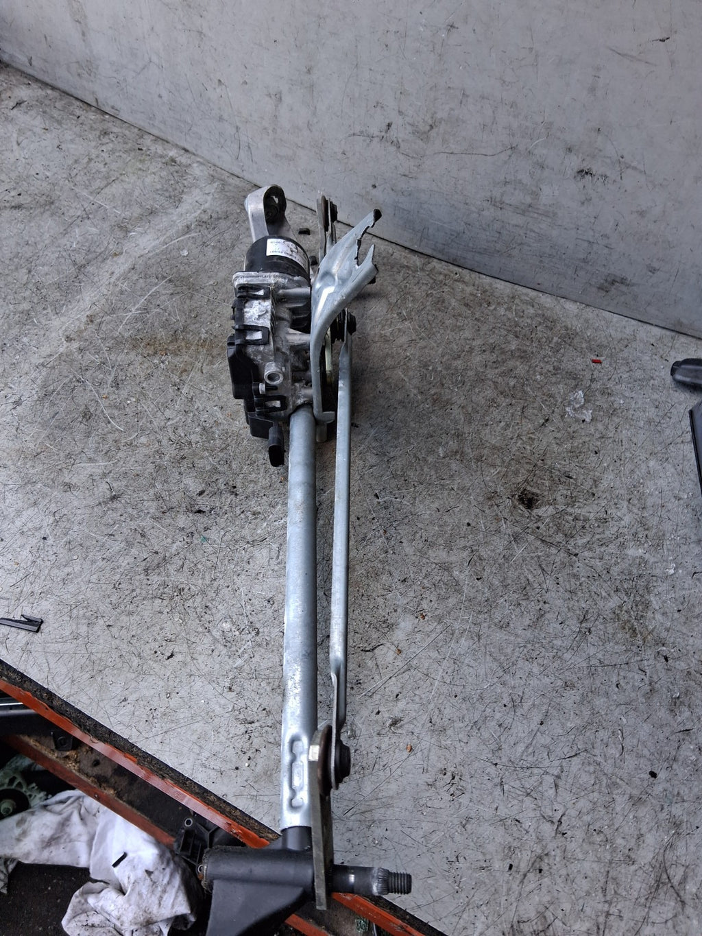 2021 MERCEDES A CLASS V177 FRONT WIPER MOTOR & LINKAGE A1778205001