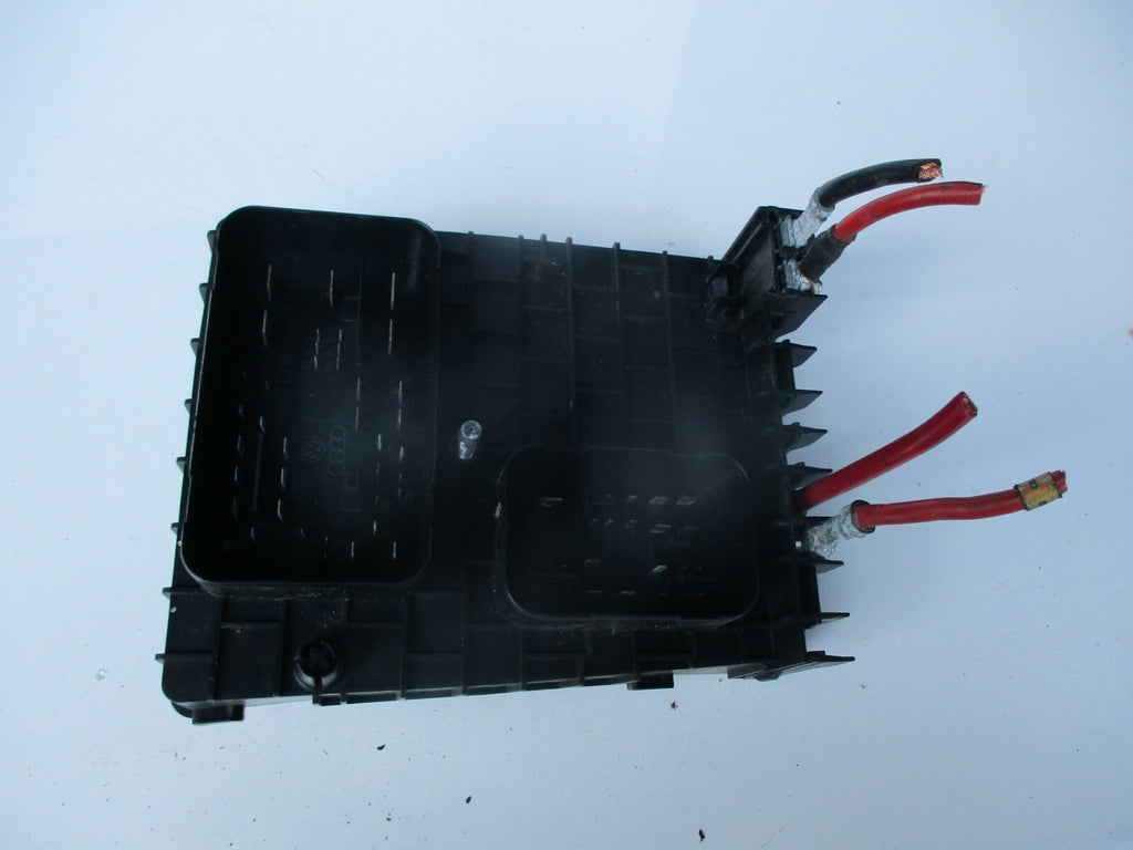 VW VOLKSWAGEN GOLF MK5 2005 UNDER BONNET FUSE RELAY BOX UNIT ONLY 1K0937124K