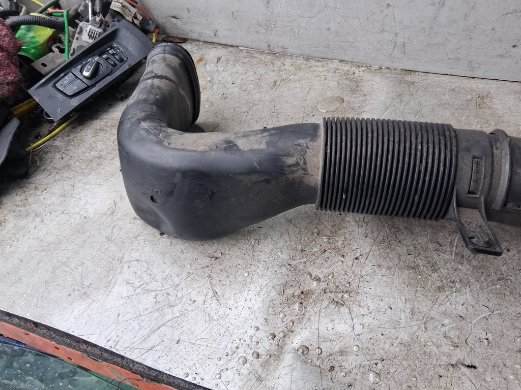 2009 MERCEDES BENZ C CLASS W204 AIR INTAKE DUCT HOSE PIPE A6510903437