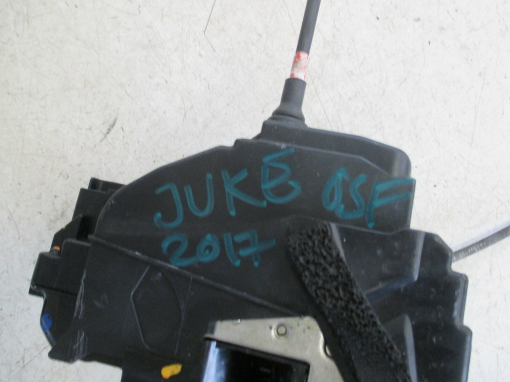 NISSAN JUKE 2017 F15 OSF FRONT DRIVER SIDE DOOR LOCK MECHANISM & INTERIOR HANDLE