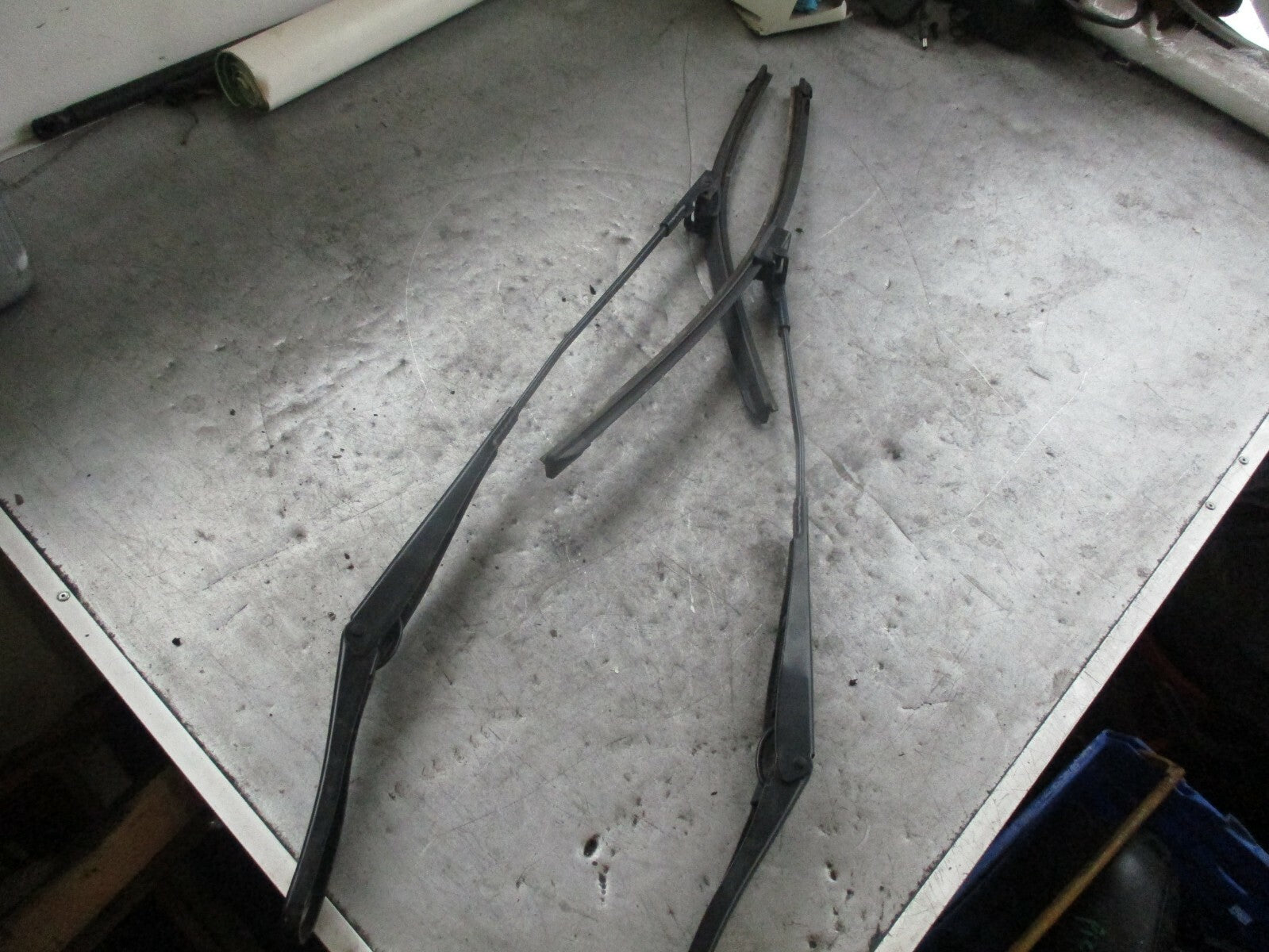 VAUXHALL ASTRA H MK5  5 DOOR 5DR WIPER ARMS 13111222 13111221