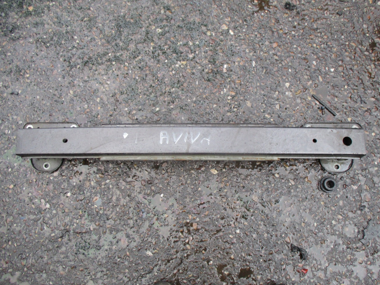 VAUXHALL VIVA 2015 REAR BACK BUMPER SUPPORT REINFORCEMENT CRASH BAR BEAM