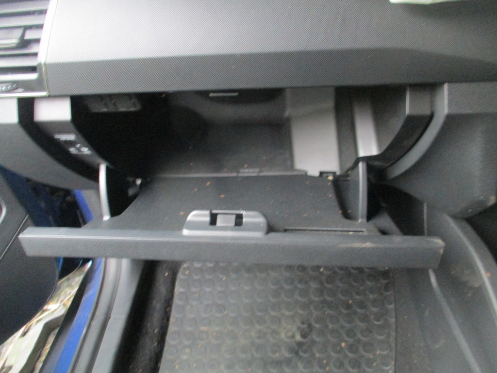 2019 SKODA FABIA MK3 NJ NSF PASSENGER SIDE STORAGE COMPARTMENT GLOVEBOX