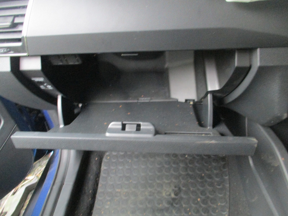 2019 SKODA FABIA MK3 NJ NSF PASSENGER SIDE STORAGE COMPARTMENT GLOVEBOX