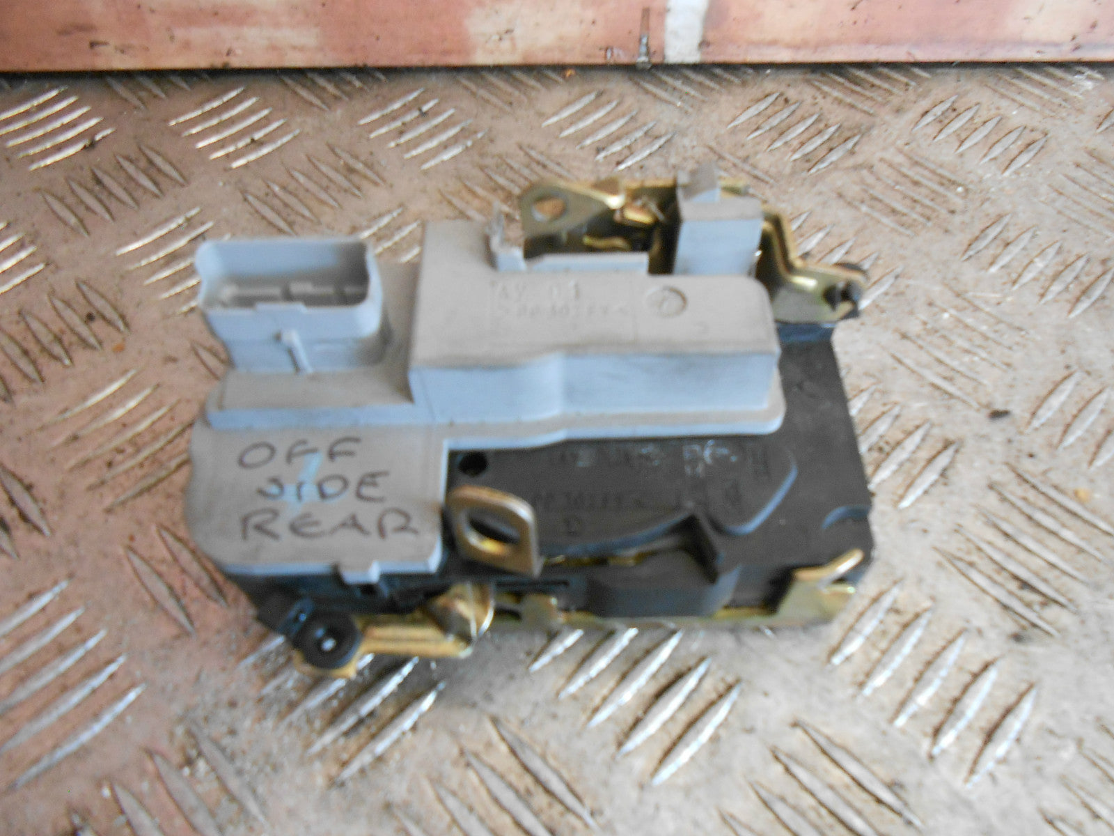 FIAT MULTIPLA 186 2002 OSR DRIVER SIDE REAR DOOR LOCK MECH MECHANISM