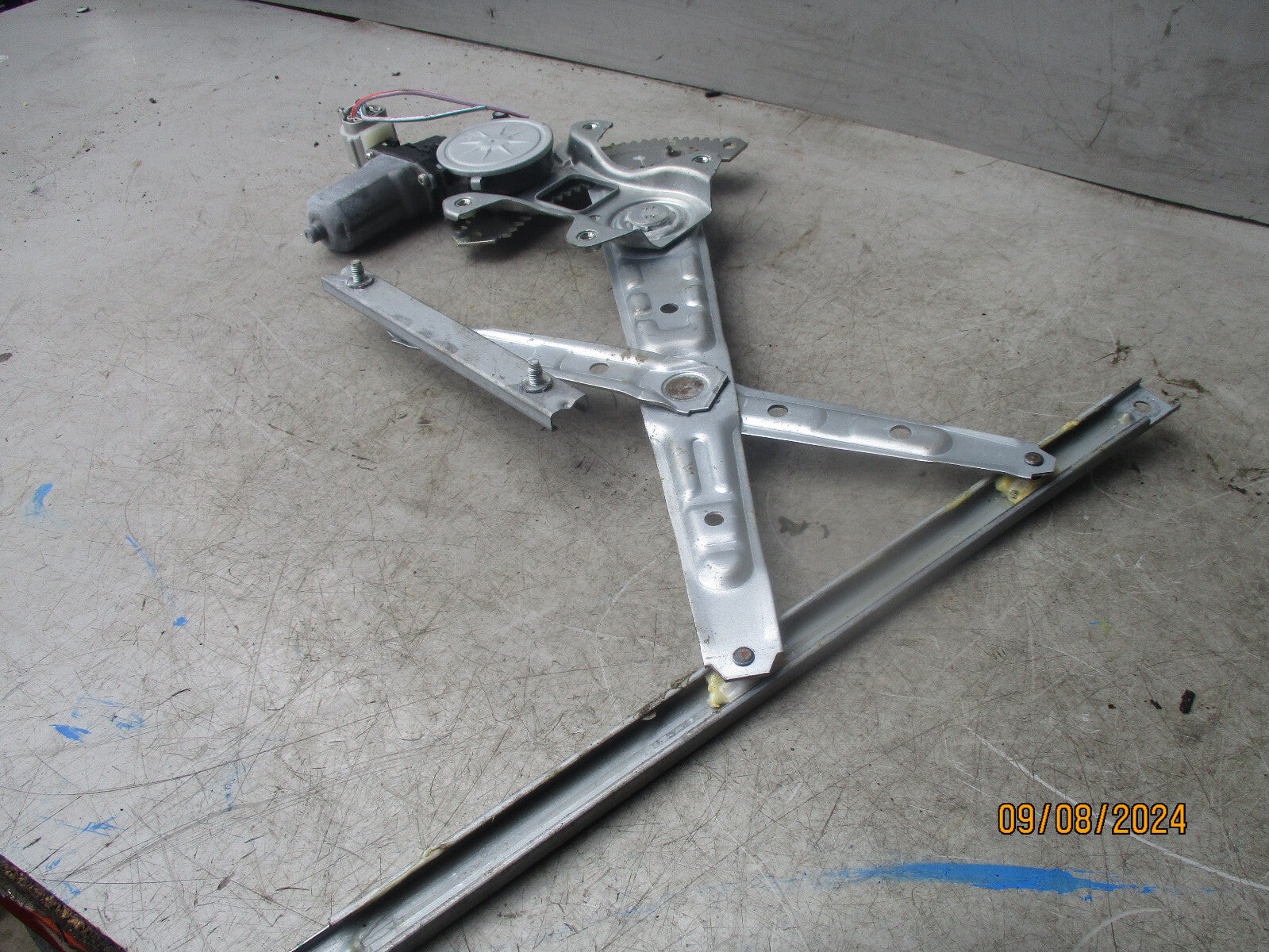 2020 NISSAN X TRAIL MK3 T32 NSR PASSENGER SIDE WINDOW REGULATOR MOTOR 827311BA0A