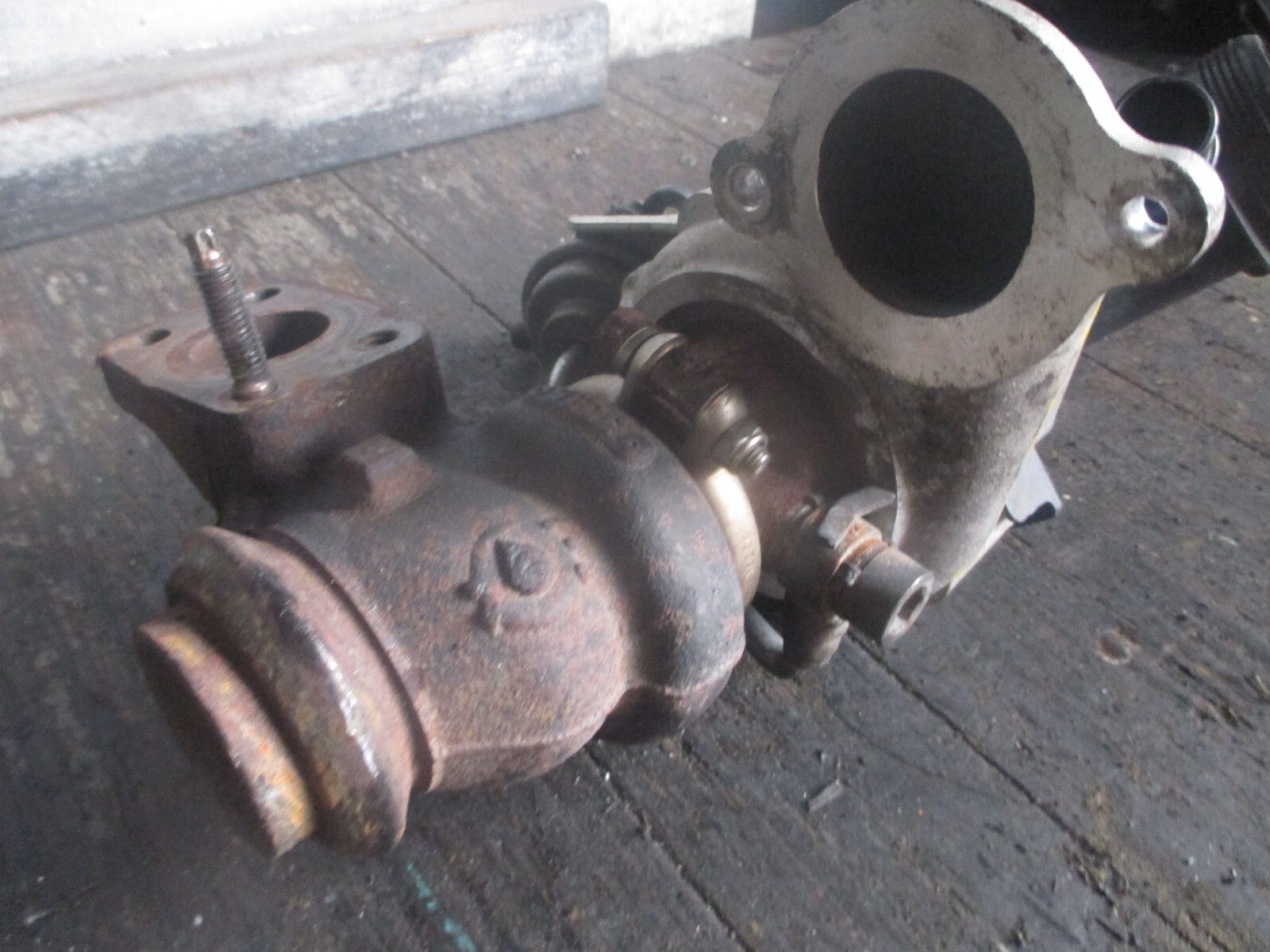 PEUGEOT 308 2012 1.6 DIESEL TURBO CHARGER 4937352020