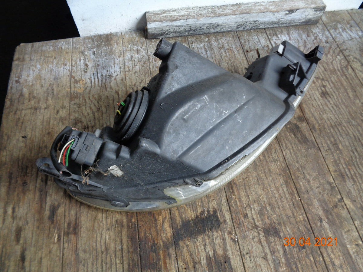 PEUGEOT 206 2003 NS PASSENGER SIDE FRONT LIGHT HEADLIGHT LAMP 9640559780