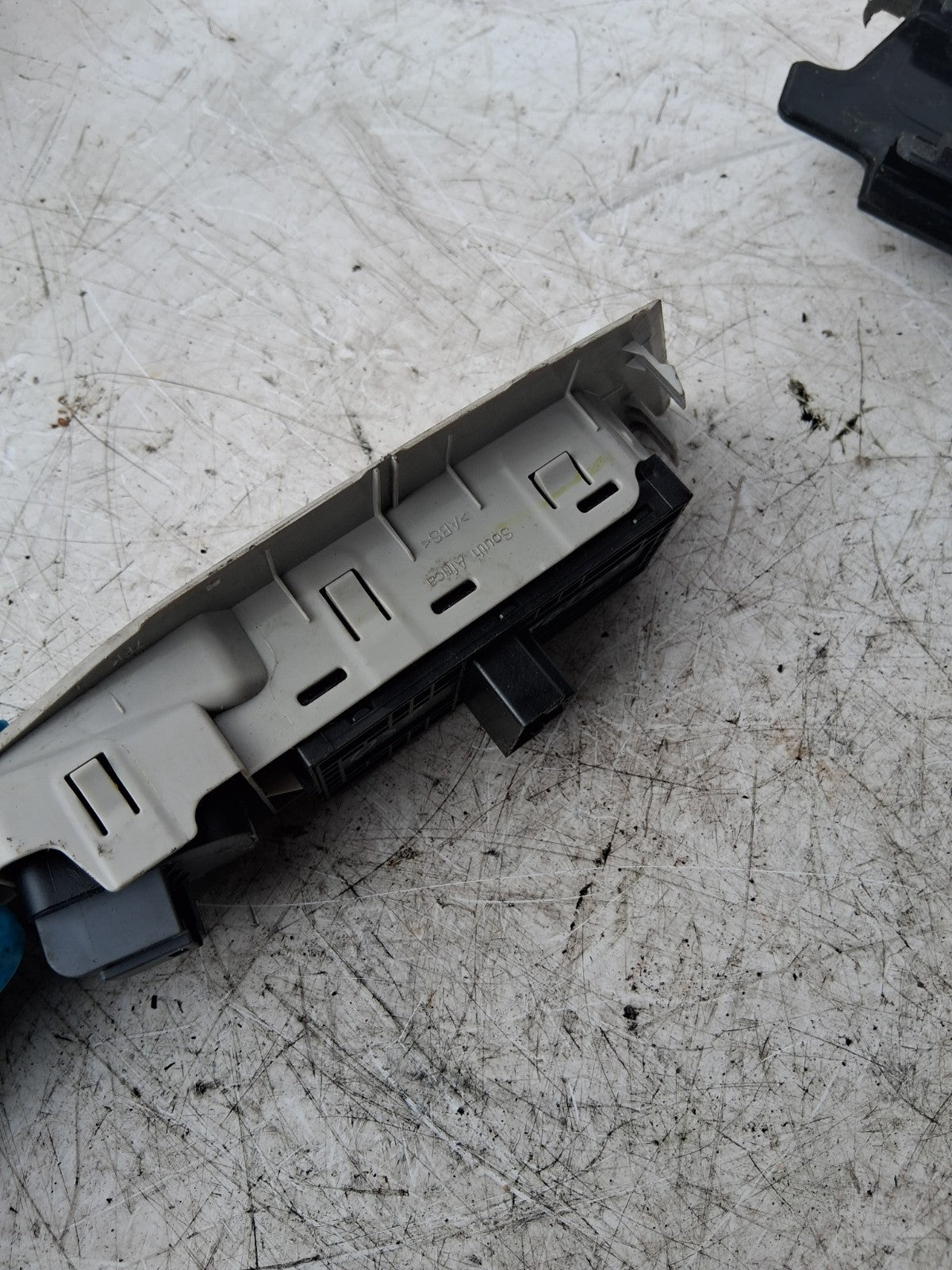 2019 VOLKSWAGEN GOLF OSF DRIVER SIDE FRONT WINDOW CONTROL SWITCH 5G0959857GWZ