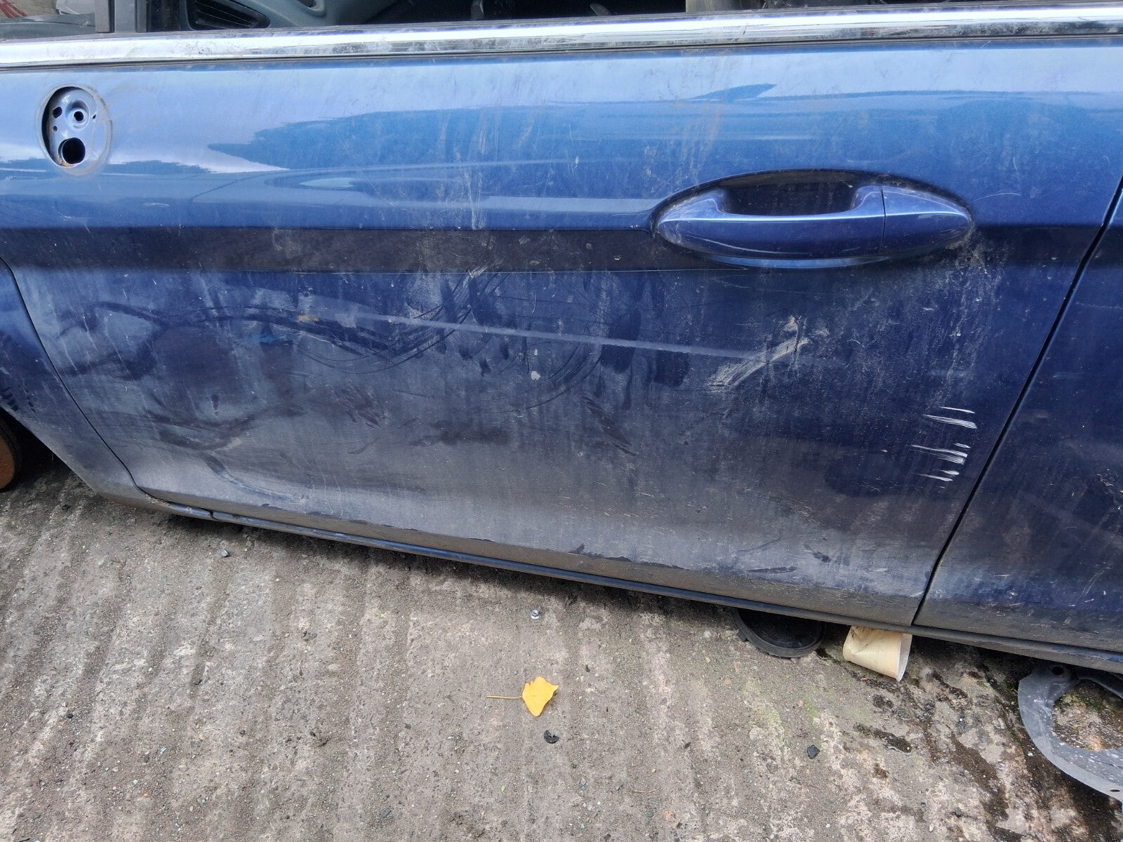 2010 FORD FIESTA MK7 NSF PASSENGER SIDE FRONT LEFT COMPLETE DOOR OCEAN BLUE
