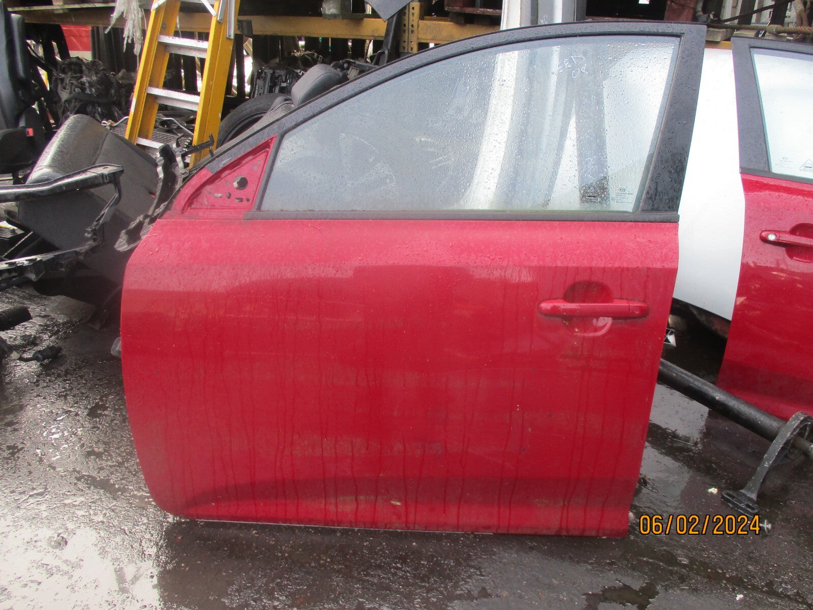 KIA CEED MK1 2008 NSF PASSENGER SIDE FRONT COMPLETE DOOR RED