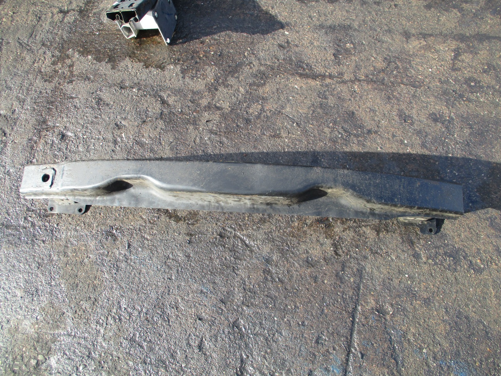 2014 VW VOLKSWAGEN TIGUAN MK1 REAR BUMPER CRASH REINFORCEMENT BAR 5N0807586