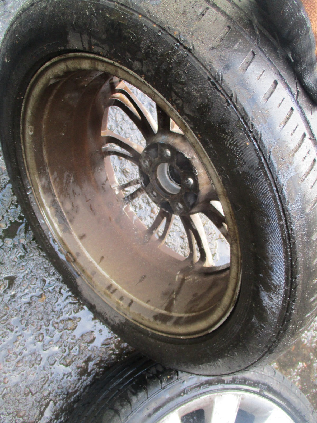 FORD MONDEO MK4 2010 17 INCH ALLOY WHEEL WITH TYRE 225/50R17