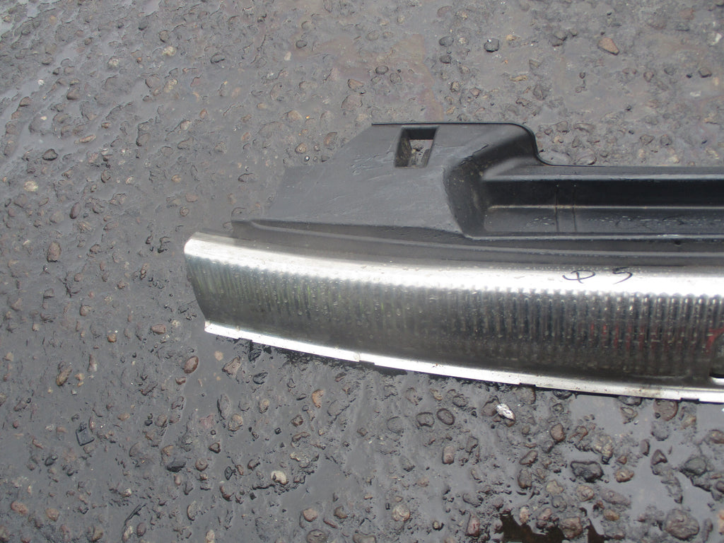 AUDI Q5 8R 2014 REAR TAILGATE BOOT CHROME TRIM 8R0864513C