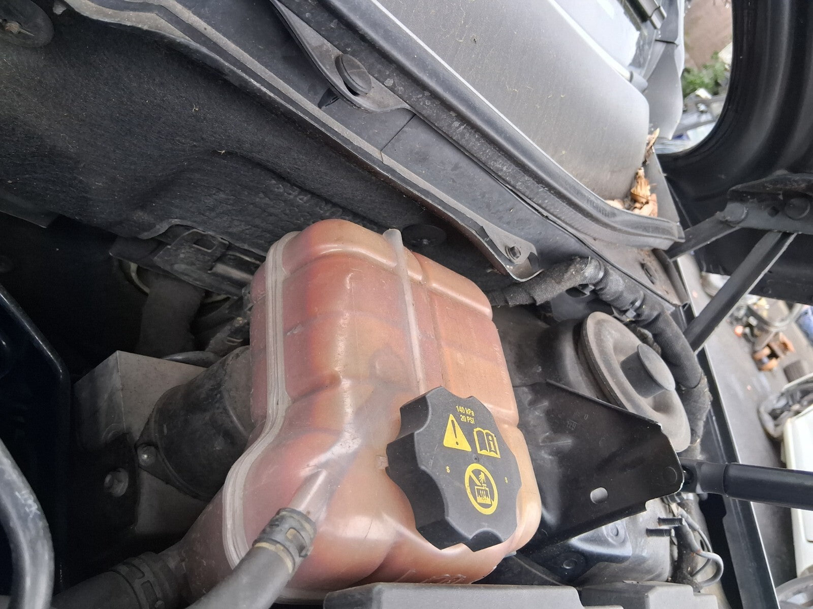 2011 VAUXHALL INSIGNIA ESTATE MK1 2.0 DIESEL COOLANT EXPANSION RESERVOIR TANK