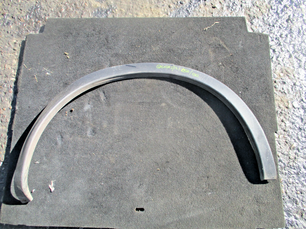 2012 NISSAN QASHQAI J10 OSR DRIVER SIDE REAR WHEEL ARCH MOULDING TRIM 93828BR