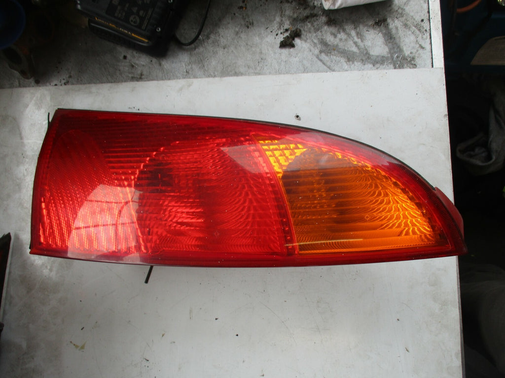 FORD FOCUS MK1 HATCHBACK OSR DRIVER SIDE OFF LIGHT REAR RIGHT