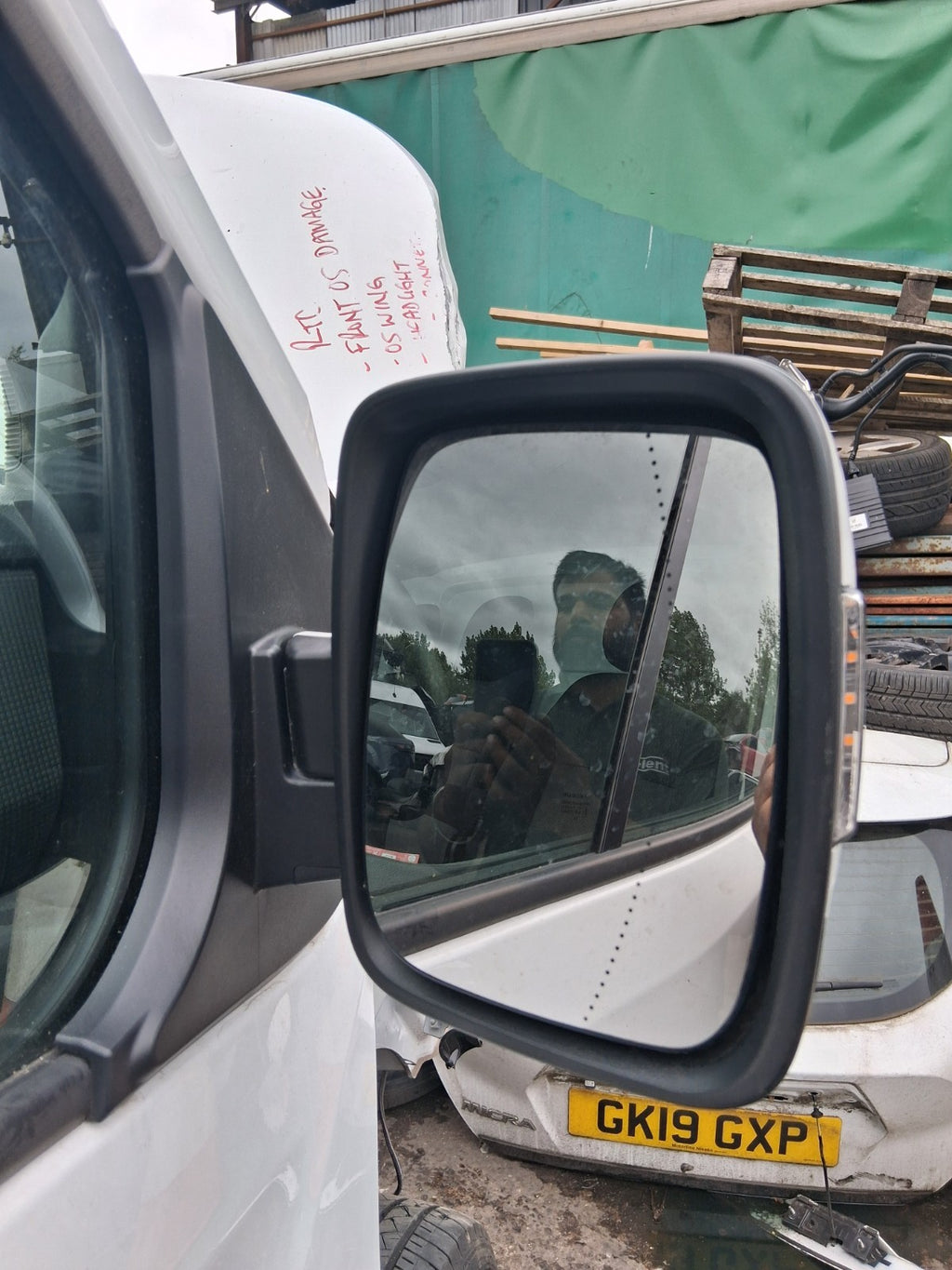 2024 RENAULT TRAFIC X82 FACELIFT OS DRIVER SIDE MANUALFOLD LED WING MIRROR WHITE