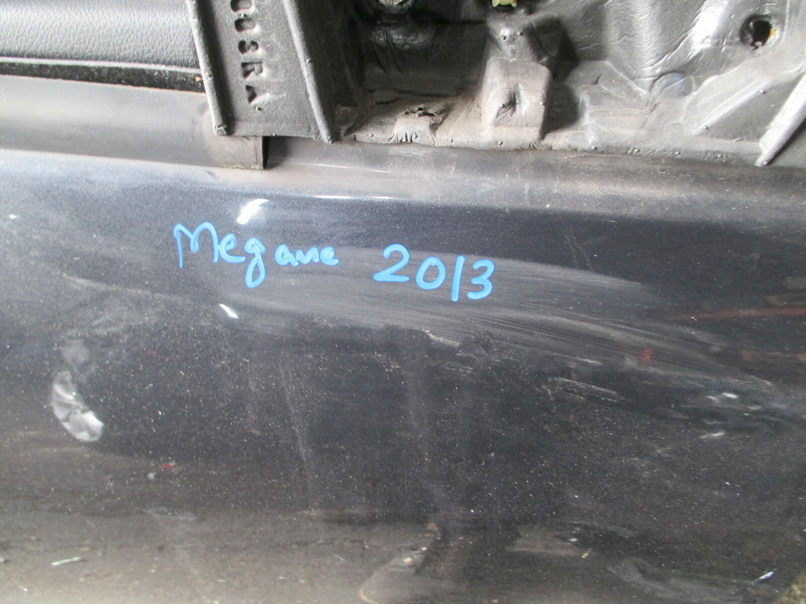 RENAULT MEGANE MK3 2013 OSF DRIVER SIDE COMPLETE DOOR GRIS ECLIPSE