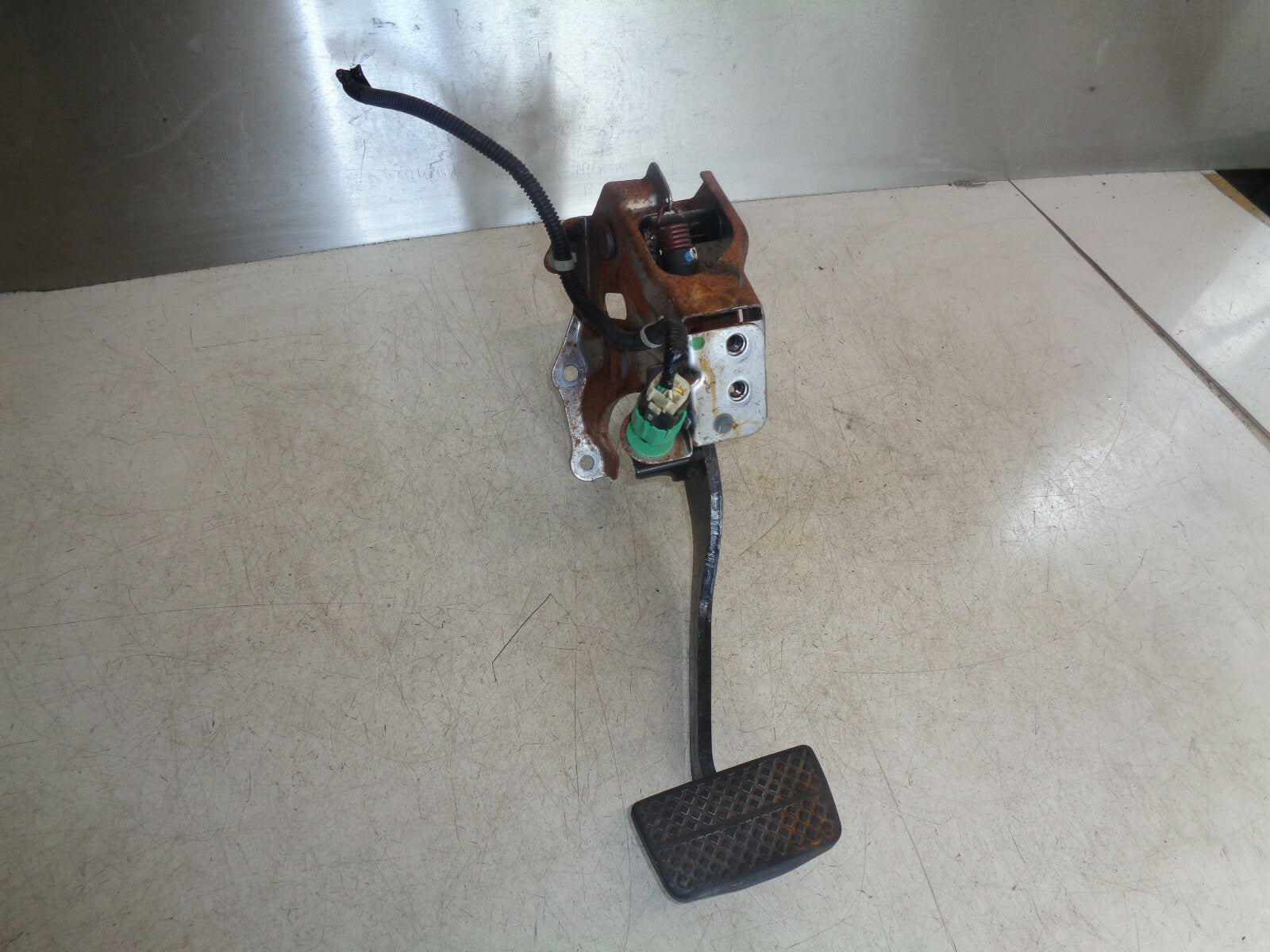 HONDA JAZZ MK3 FOOT BRAKE PEDAL ASSEMBLY BOX UNIT