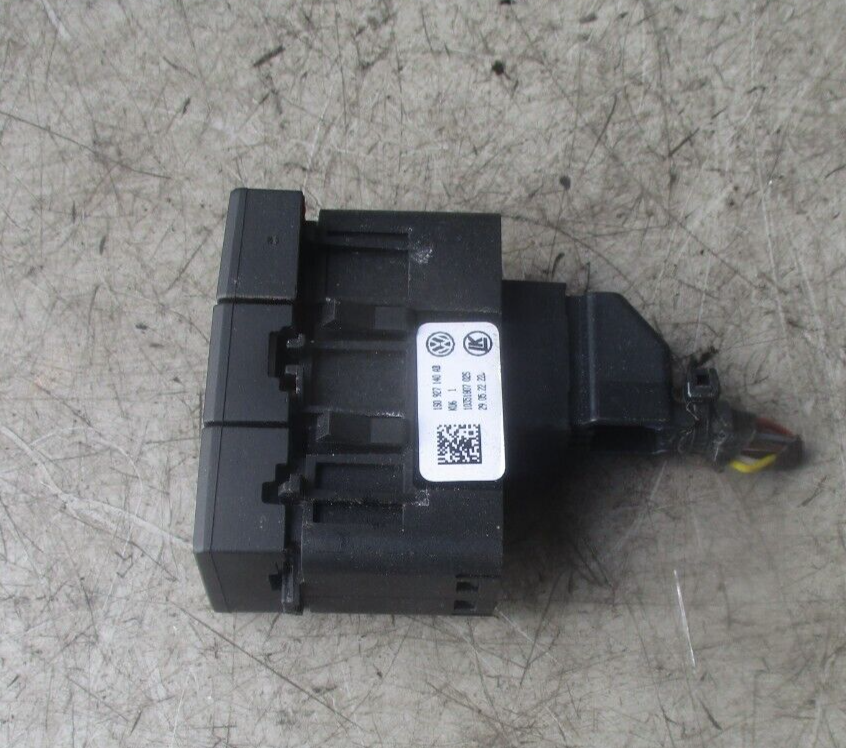 VOLKSWAGON START STOP CONTROL SWITCH BUTTON 102884705
