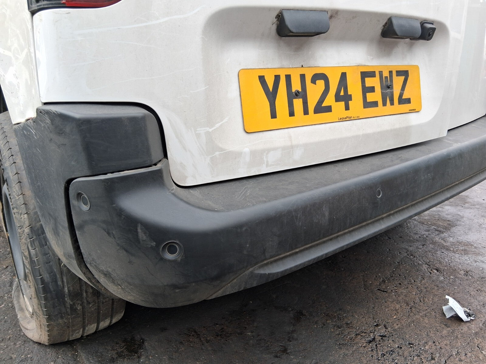 2024 TOYOTA PROACE CITY REAR COMPLETE BUMPER WITH PDC SENSOR