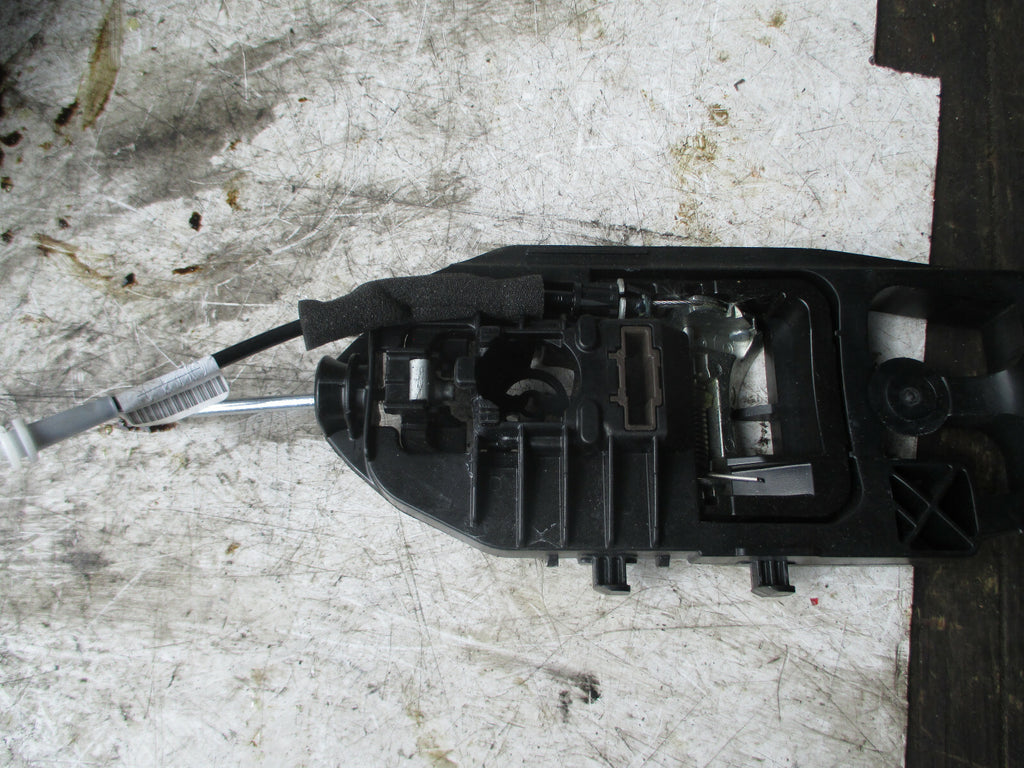FORD GALAXY MK4 2020 OS DRIVER DOOR HANDLE BRACKET ASSEMBLY EM2B-R224N02-BC
