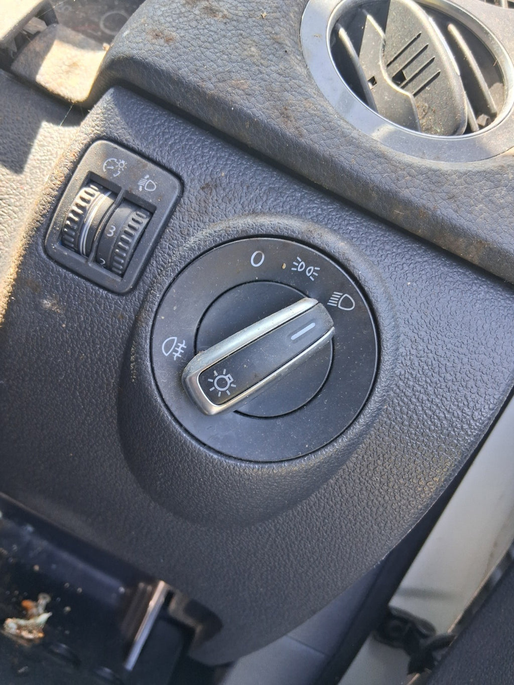 2013 VW VOLKSWAGEN TIGUAN MK1 HEADLIGHT CONTROL SWITCH