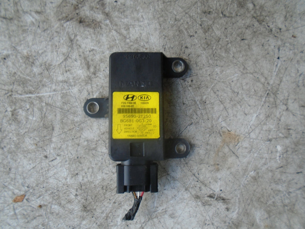 HYUNDAI I40 2012 YAW RATE ACCELERATION SENSOR 956902T250
