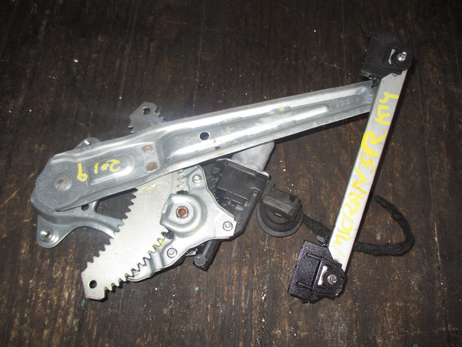 NISSAN MICRA 2019 MK5 K14 DOOR WINDOW REGULATOR NEARSIDE REAR 827305RB0A