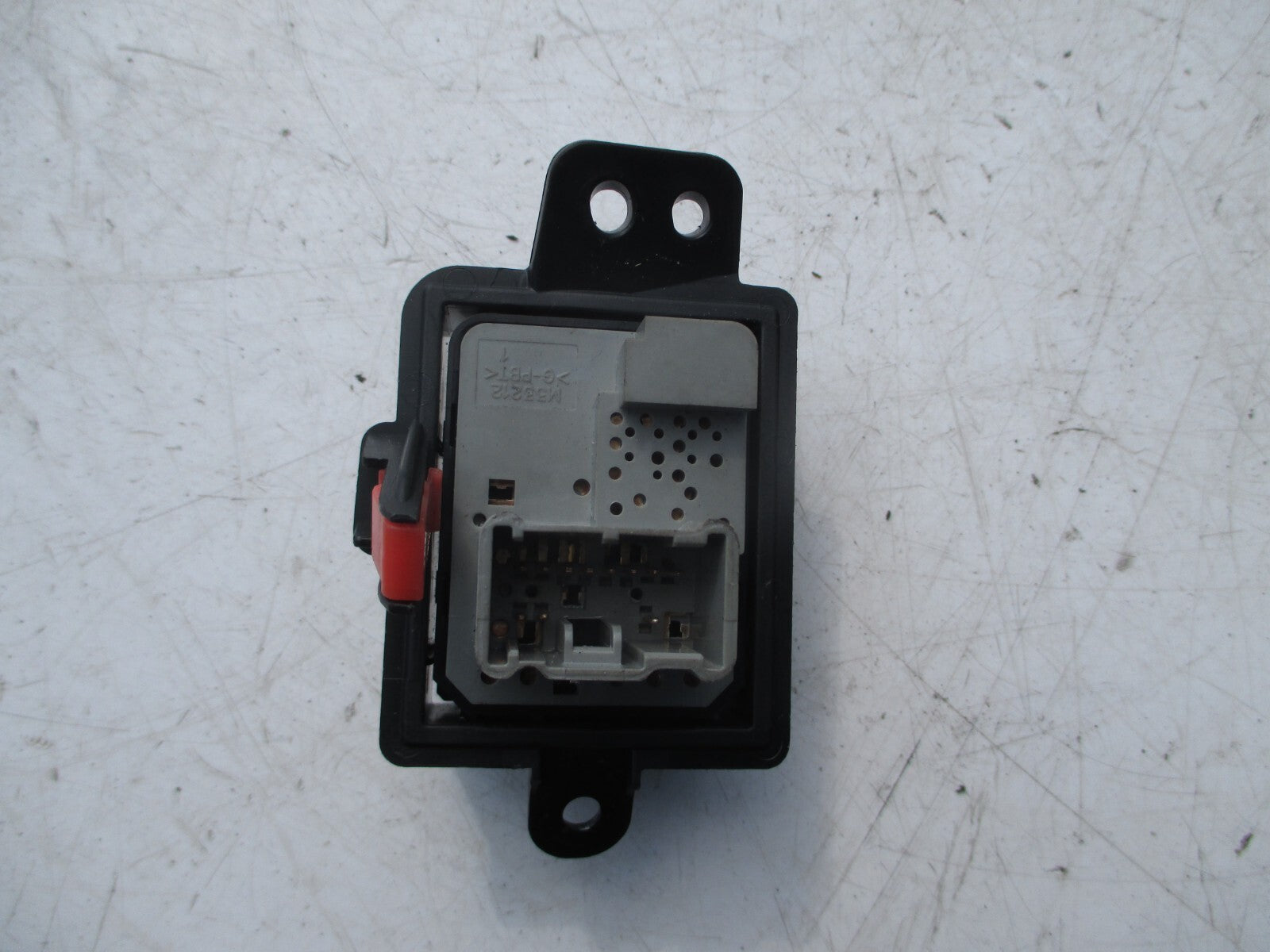 HONDA JAZZ 2015 POWER FOLDING WING MIRROR L & R SWITCH BUTTON M33212