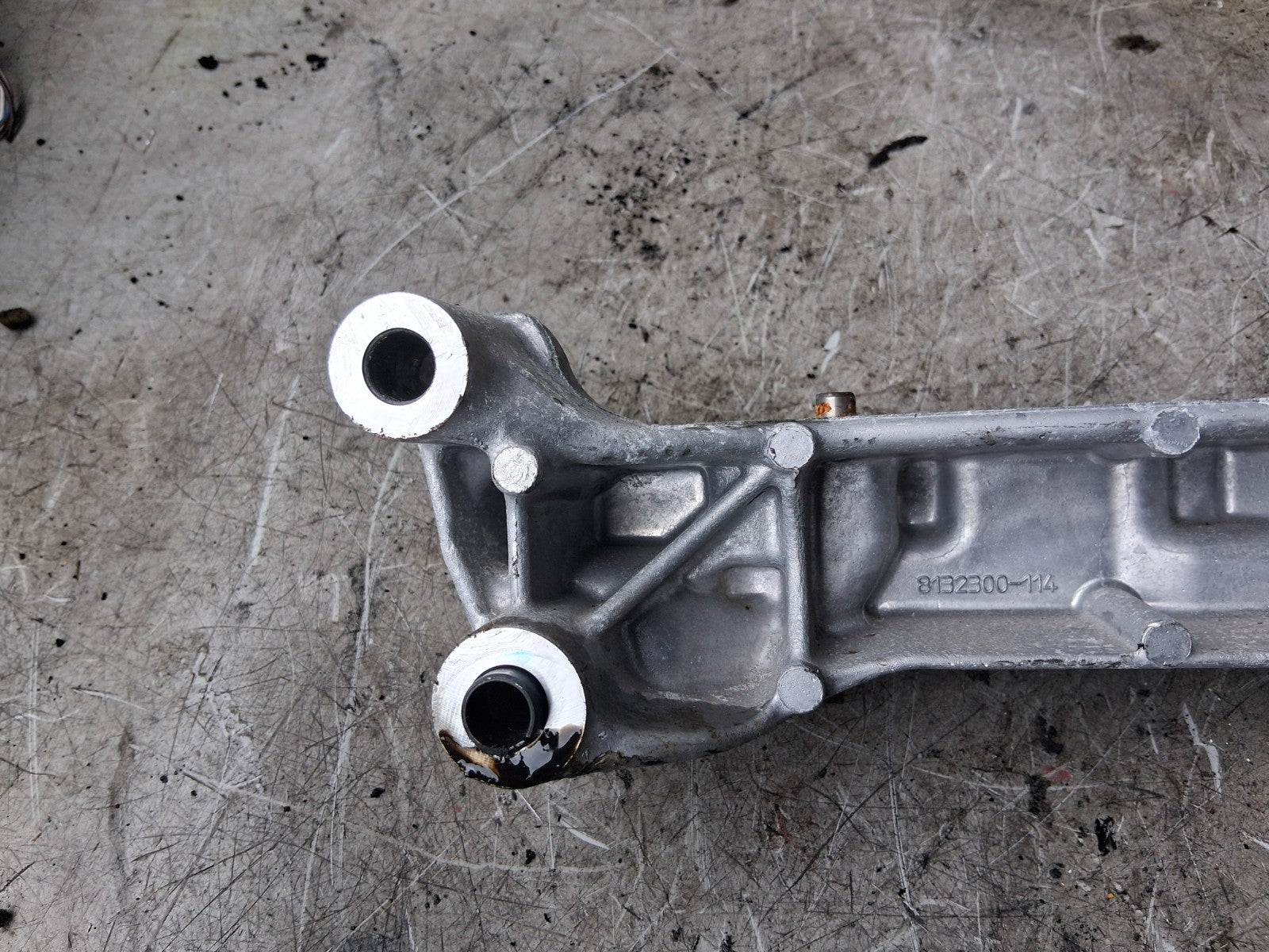 2023 CITROEN C4 MK3 1.2 PETROL ENGINE MOUNT BRACKET 9813582980