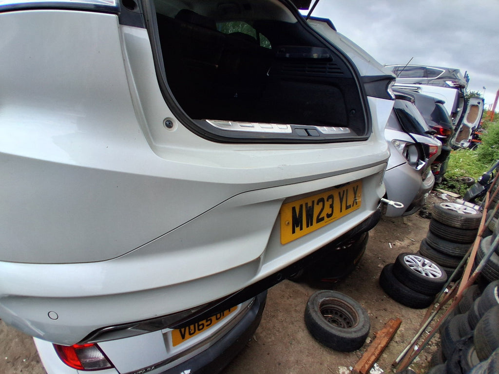 2023 DS AUTOMOBILES DS4 HATCH PERFORMNCE LNE+ PTECH REAR BUMPER WHITE
