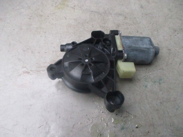 2019 VOLKSWAGEN GOLF DOOR LOWER HINGE 13022319