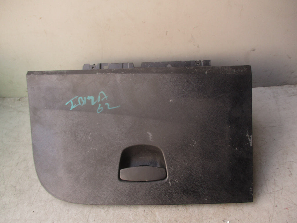 2012 SEAT IBIZA 6J STORAGE GLOVE BOX COMPARTMENT DASHBOARD 6J2857103