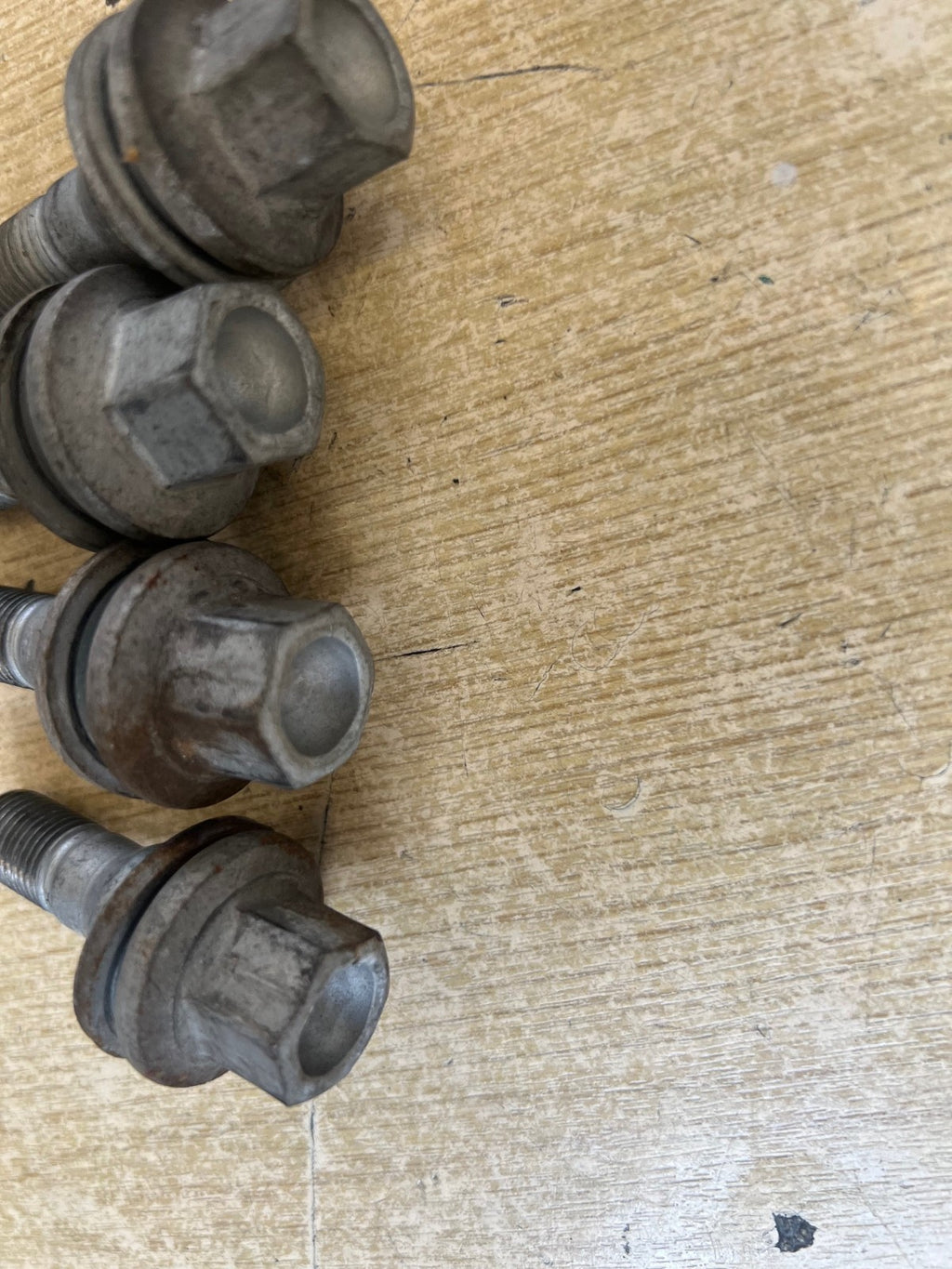 2023 VAUXHALL ASTRA L MK8 4 x WHEEL NUT ORDER