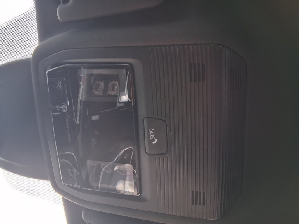 2024 VW VOLKSWAGEN GOLF MK8 R LINE FRONT INTERIOR ROOF READING COURTESY LIGHT