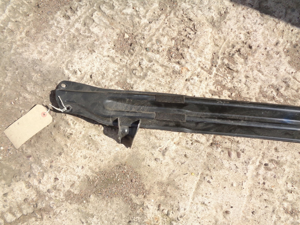 VW VOLKSWAGEN GOLF MK5 2004 OS DRIVER SIDE FRONT DOOR REINFORCEMENT BRACE BAR