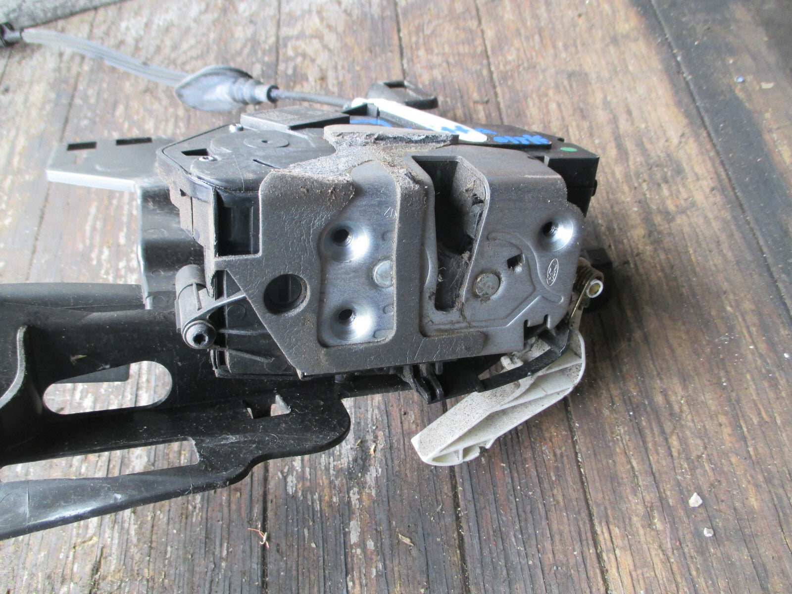 FORD FIESTA 2009 MK7 NSF PASSENGER SIDE FRONT DOOR LOCK MECHNAISM 8A6AA21813DD