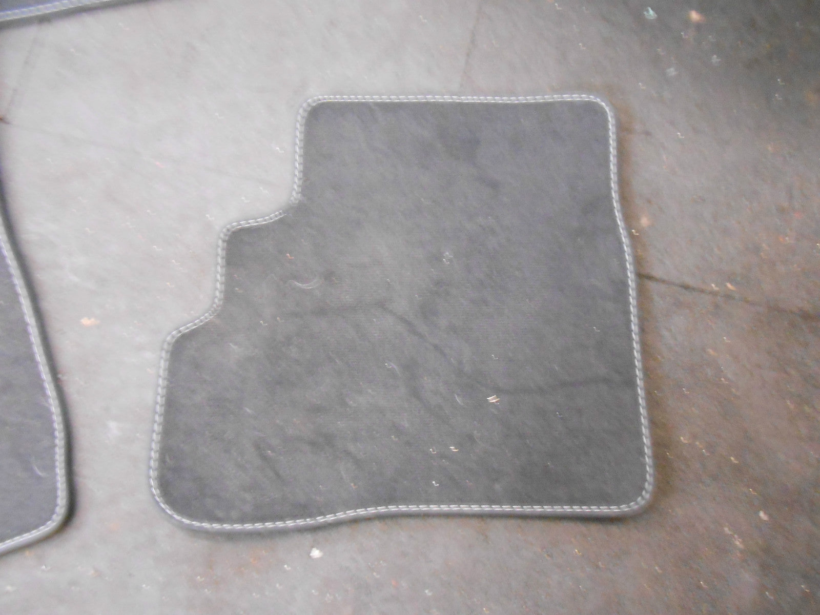 VAUXHALL VIVA 2015 INTERIOR FLOOR MAT CARPET SET FRONT & REAR