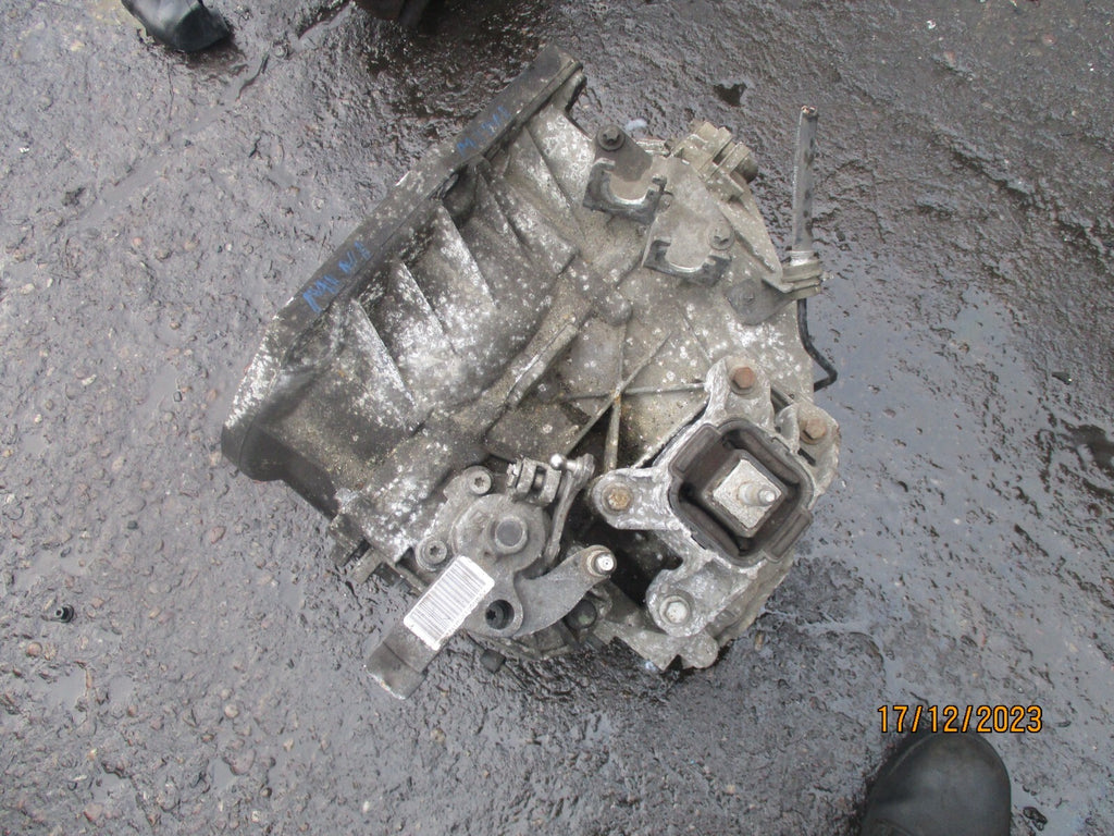 BMW MINI ONE R56 2009 1.6 DIESEL 6 SPEED MANUAL GEARBOX 7568721
