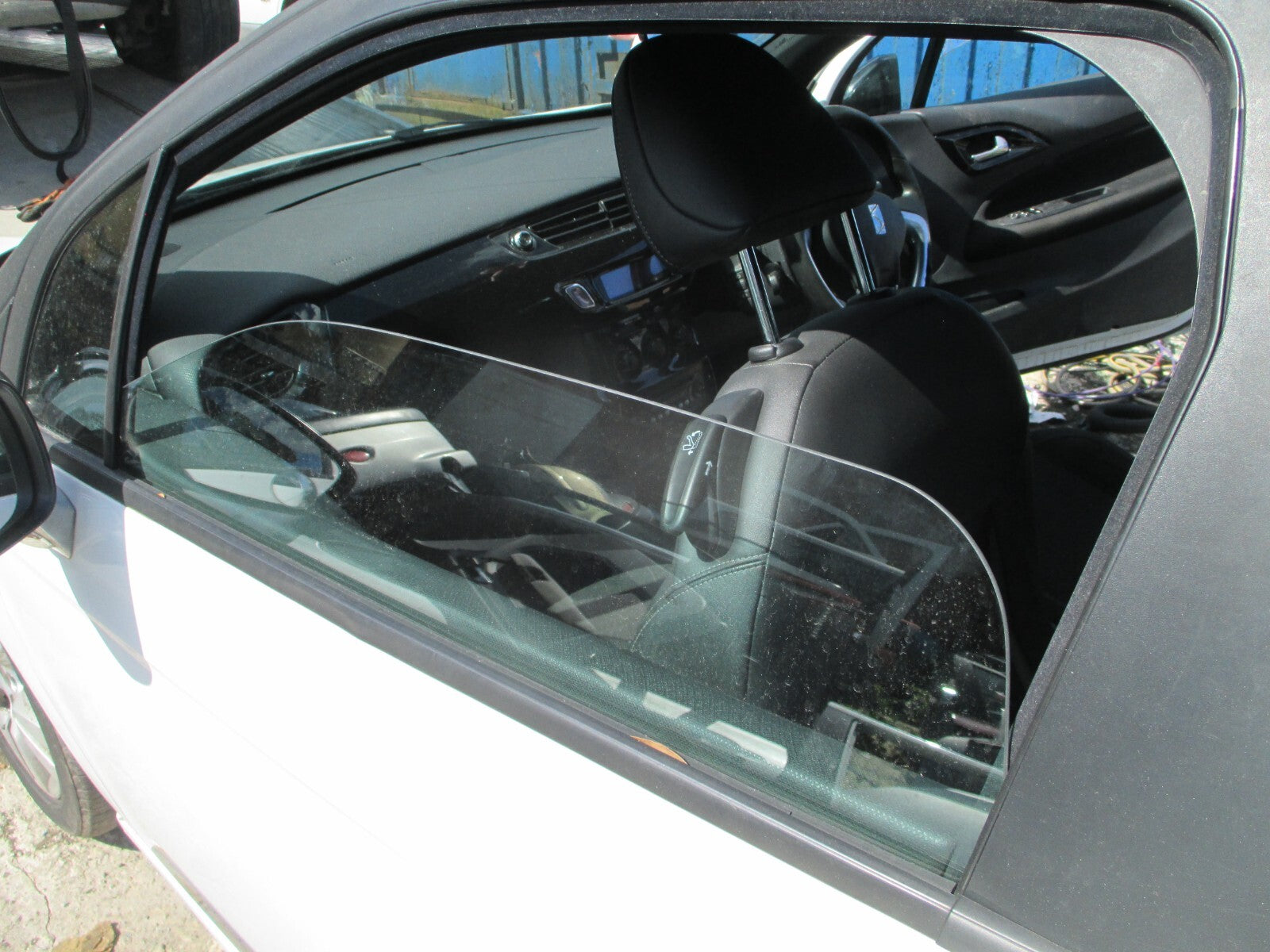 CITROEN DS3 2013 3 DOOR NS PASSENGER SIDE WINDOW GLASS