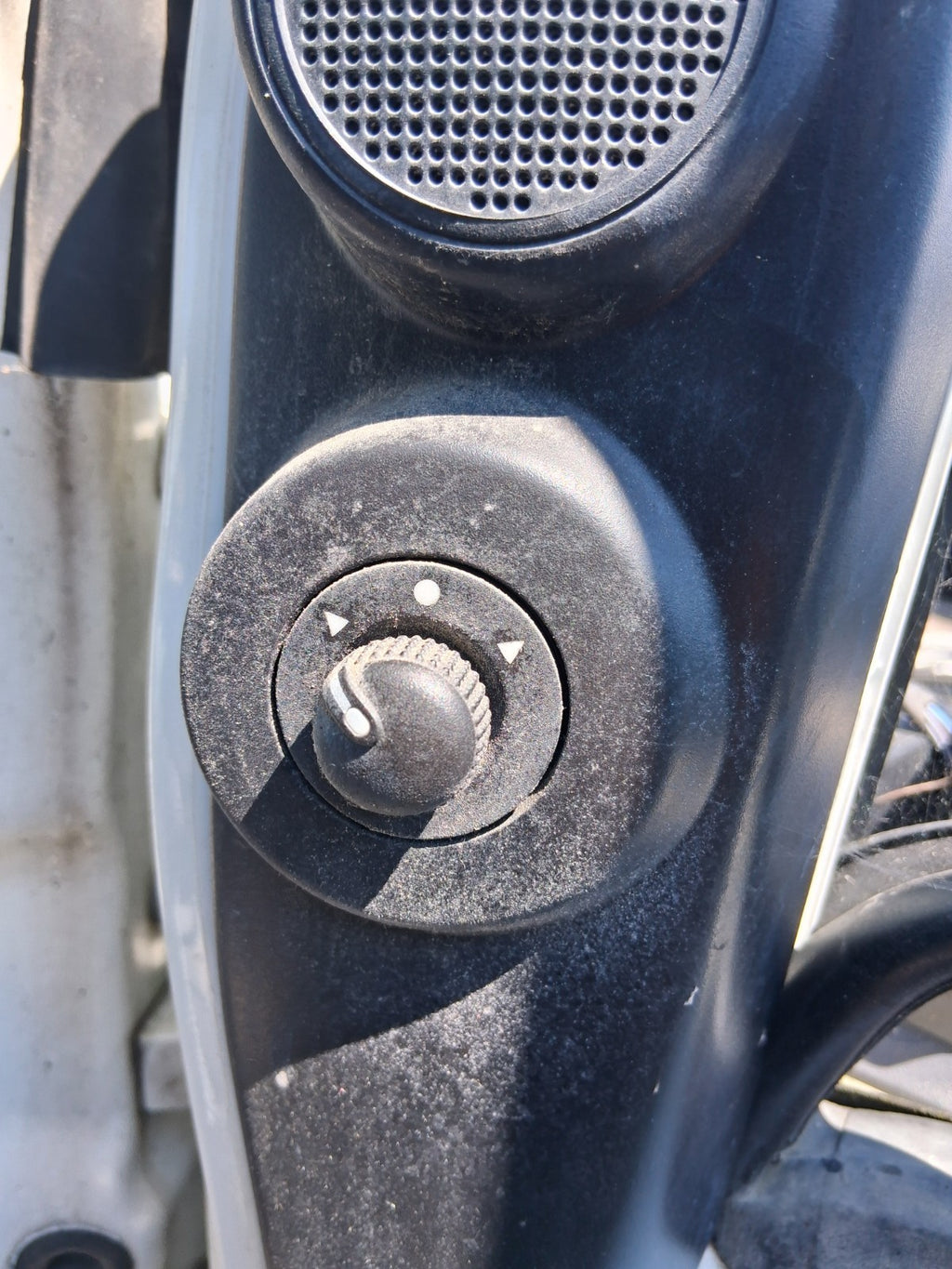 2015 PEUGEOT BIPPER FRONT WING CONTROL SWITCH