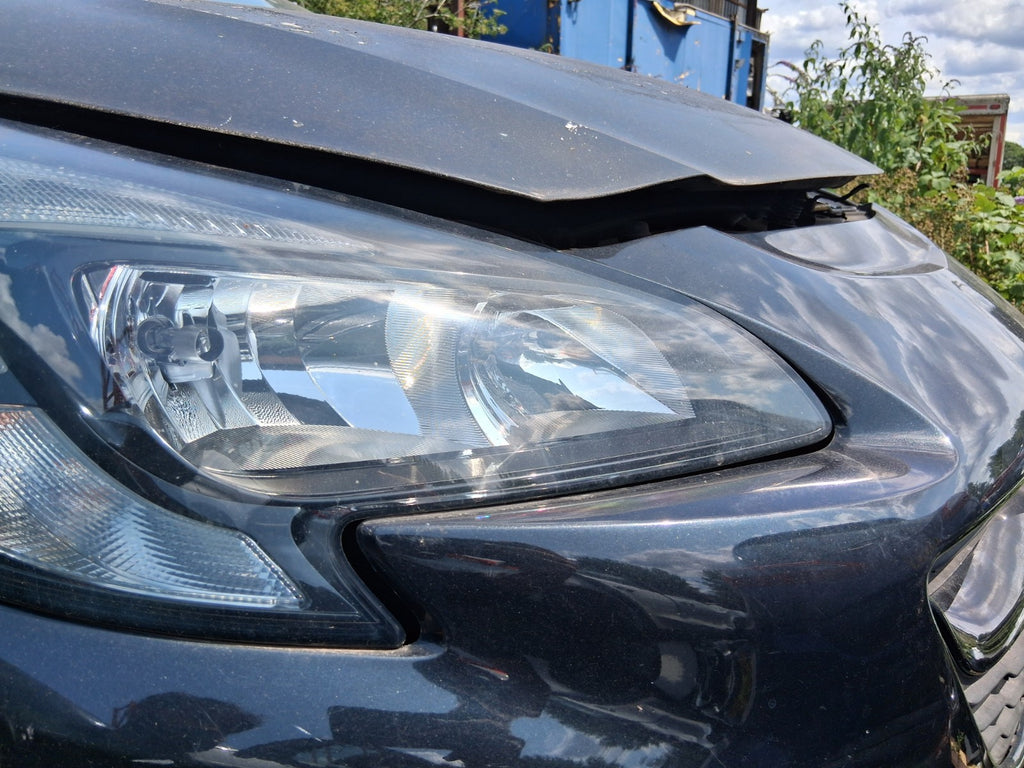 2017 VAUXHALL CORSA E 3 DOOR OS DRIVER SIDE FRONT HALOGEN DRL HEADLIGHT 39108225