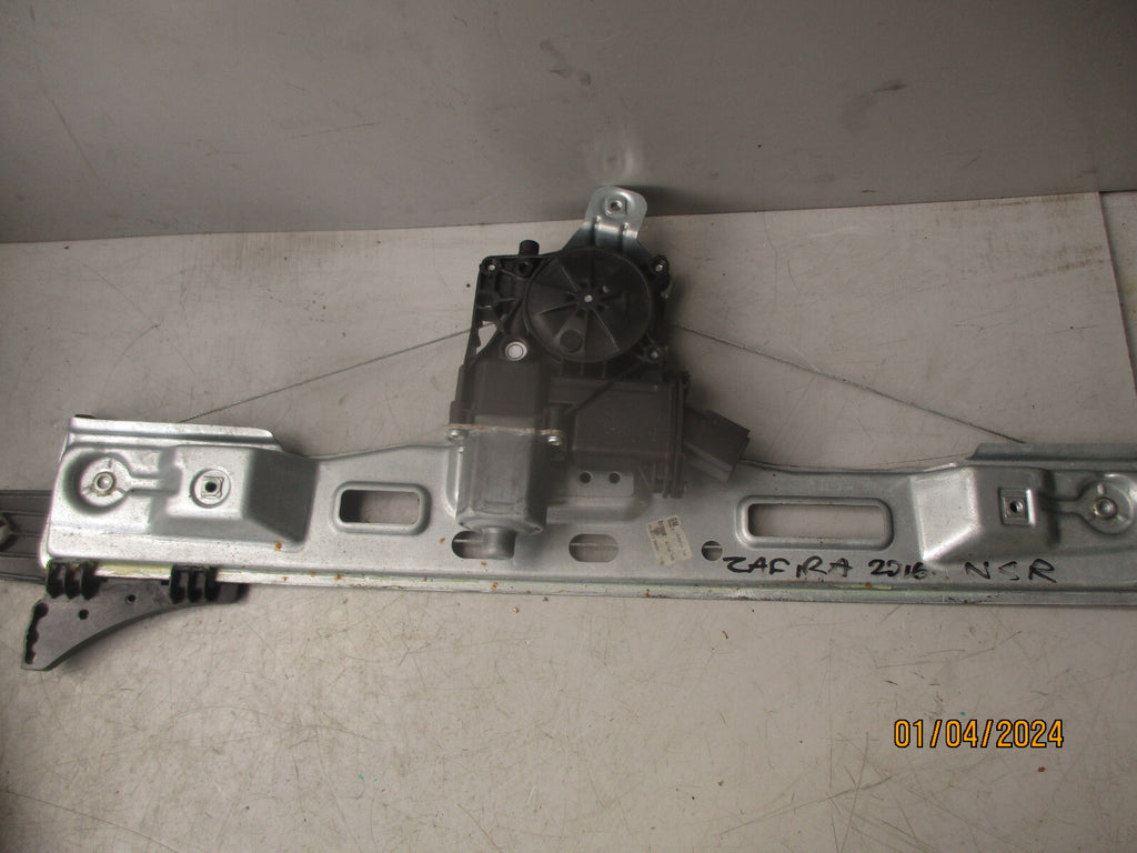 2016 VAUXHALL ZAFIRA C MK3 PASSENGER SIDE REAR WINDOW MOTOR & REGULATOR 13260141