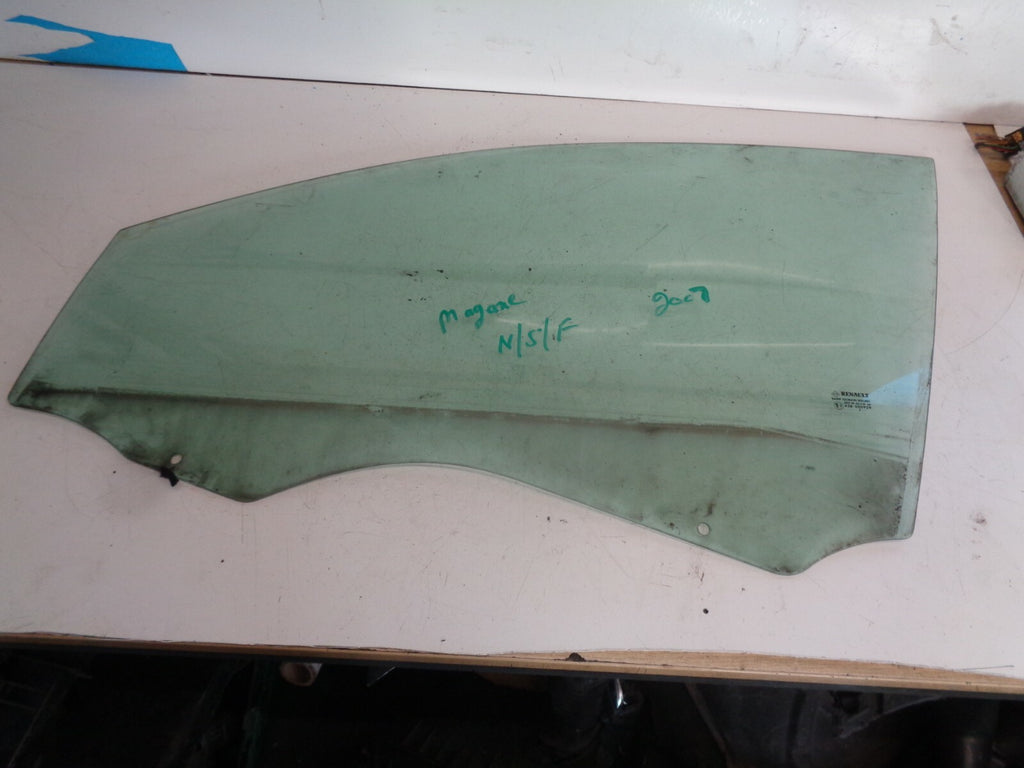 RENAULT MEGANE MK2 2007 NSF PASSENGER SIDE FRONT DOOR WINDOW GLASS