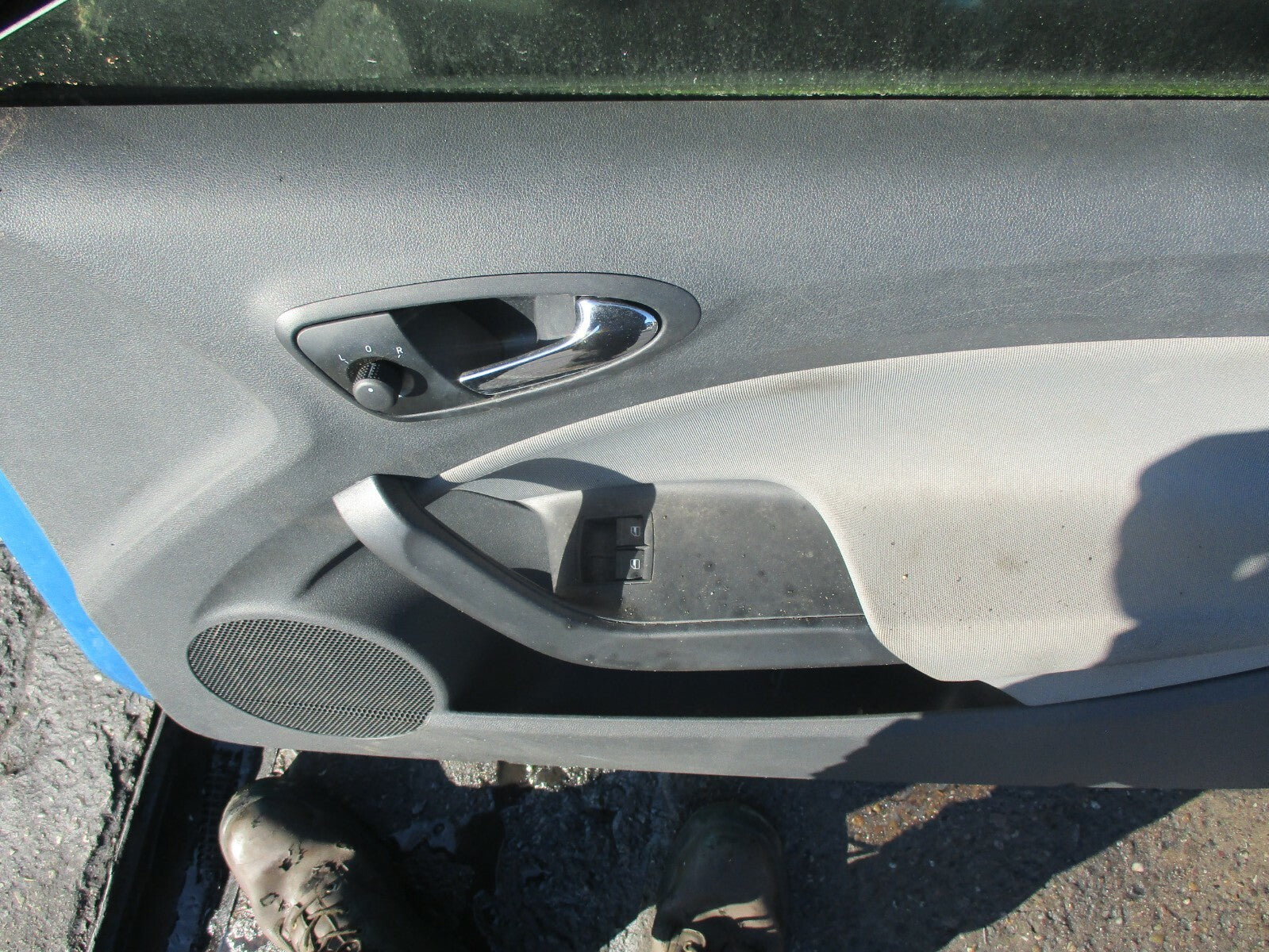 SEAT IBIZA 6J 3 DOOR OSF DRIVER SIDE FRONT COMPLETE DOOR LW5N BLUE